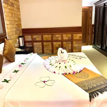 160 Angkor Villa