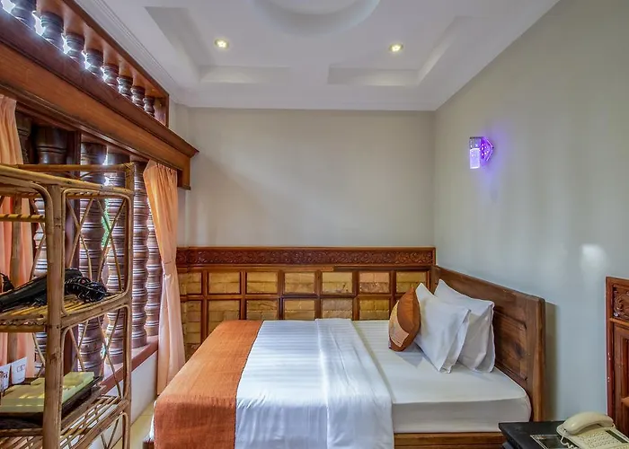 160 Angkor Hotel 3*