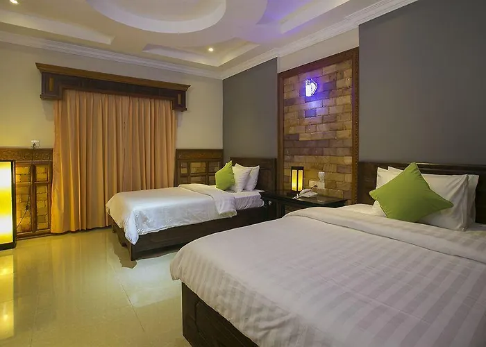 160 Angkor Hotel 3*