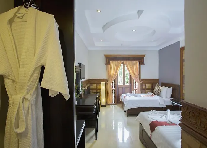 160 Angkor Hotel 3*