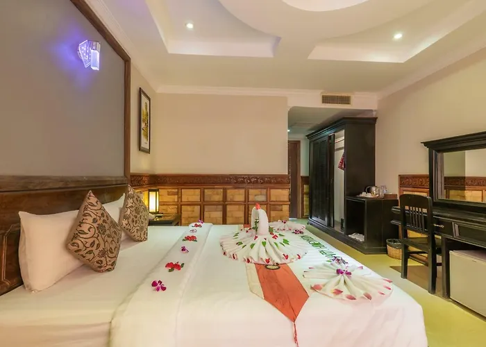 160 Angkor Hotel 3*